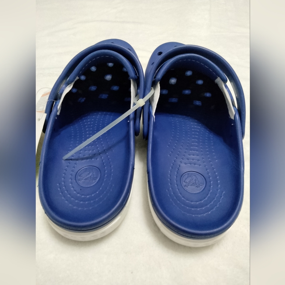 Crocs - Picture 6 of 7